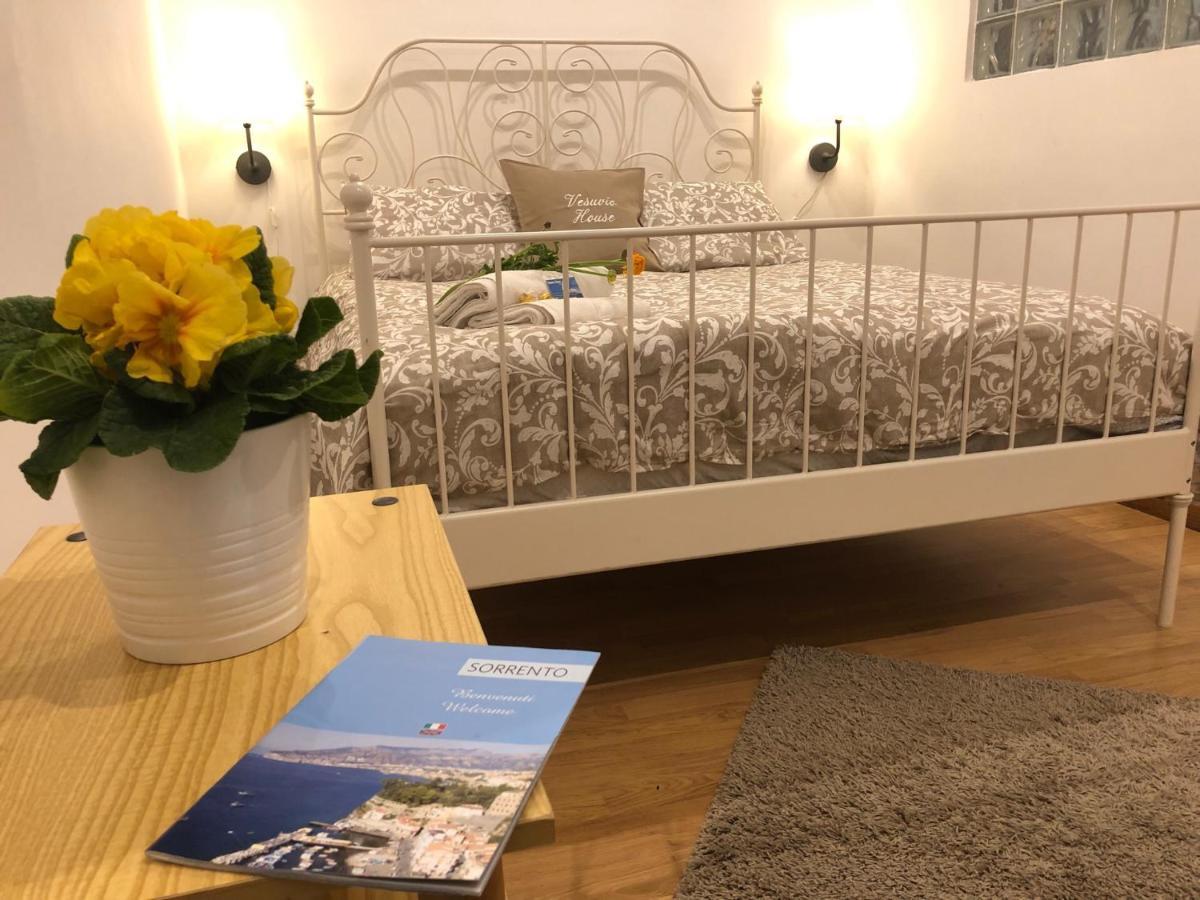 Vesuvio House Appartamento Indipendente E Centrale Sant'Agnello Zewnętrze zdjęcie